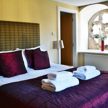 The Ross 2 Bedroom Apartment In Historic Abbey ฟอร์ตออกัสตัส ภายนอก รูปภาพ