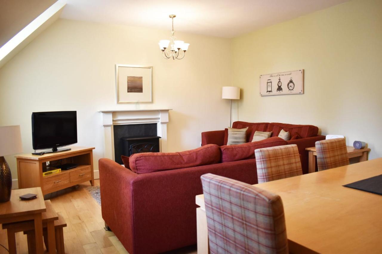 The Ross 2 Bedroom Apartment In Historic Abbey ฟอร์ตออกัสตัส ภายนอก รูปภาพ